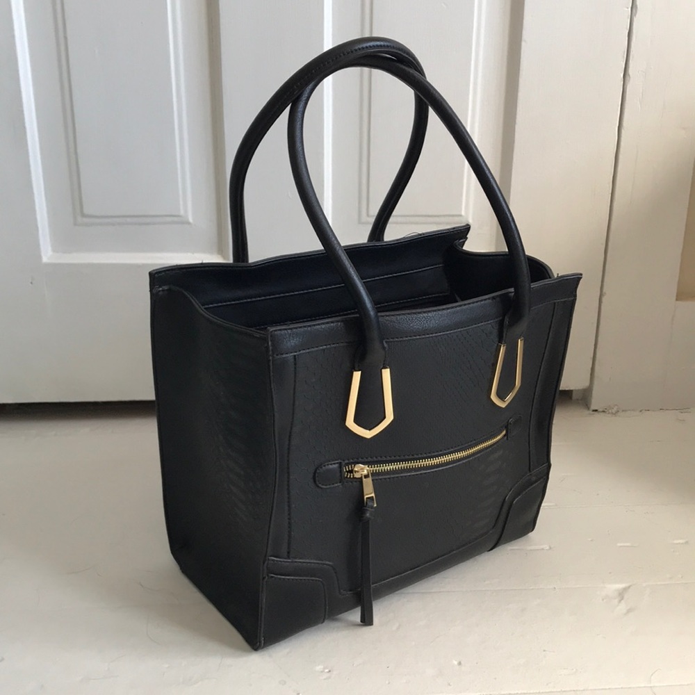 Large black structured bag / purse gold hardware